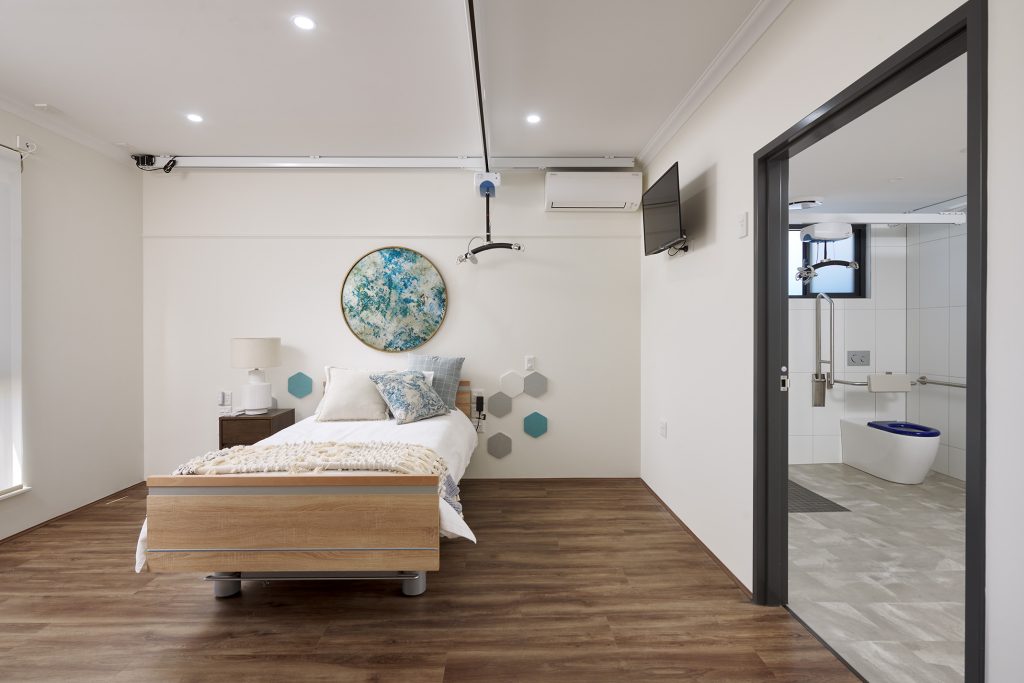 Accessible bedroom and ensuite with ceiling hoist